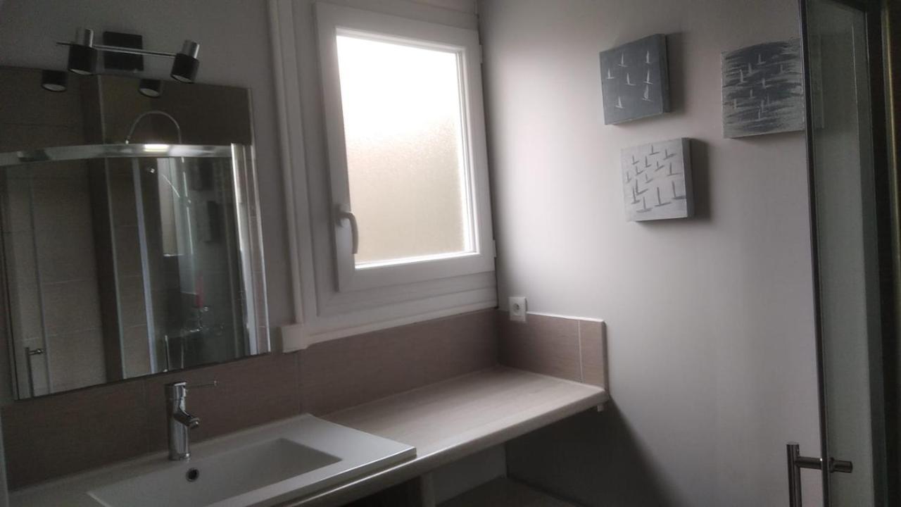 Idealement Situe, Tout A Pied, 60M2 Saint-Georges-de-Didonne Exterior foto